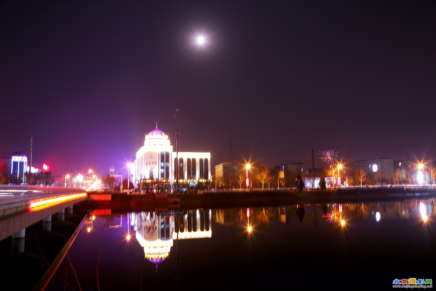 滨河元宵夜景