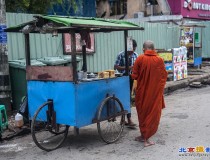 旅游者看到的小乘佛教