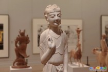 美术馆展出的西安美术学院雕塑作品